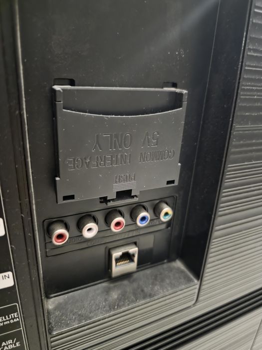 Телевизор Samsung UE55RU7172U