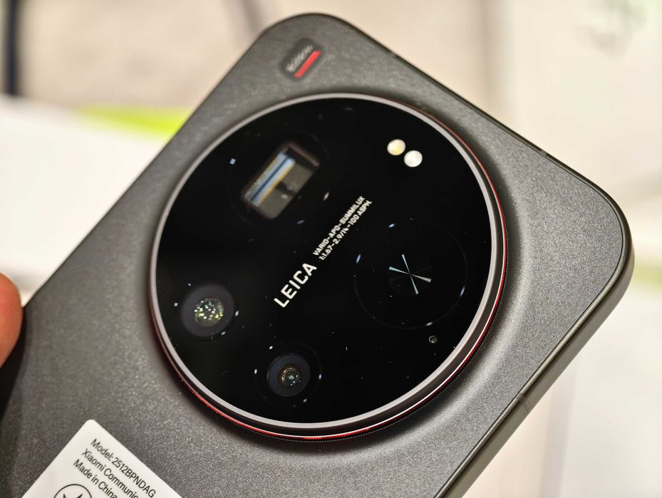 Xiaomi 17 ultra , black - 16g.b.  RAM -512 ROM