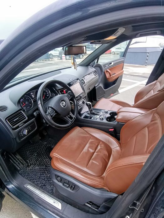 VW Touareg X EDITION 3.0 TDI 245 CP 4X4