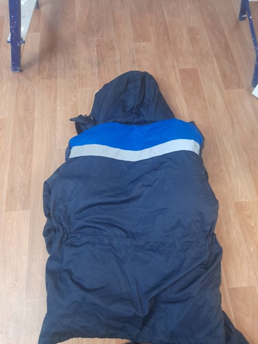 Продам новый зимний костюм