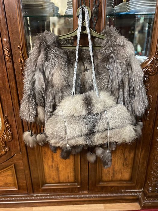 Женская одежда . Накидка