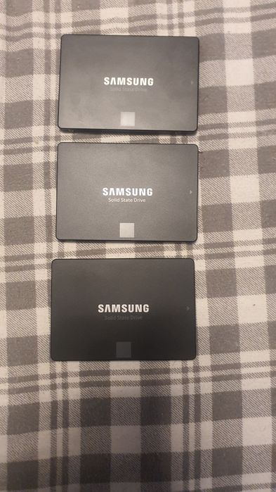 Samsung 870 500 gb ssd x3