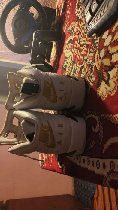 Air Jordan 6 Retro "Yellow Ochre" | EU 40 / UK 6 | White/Black/Yellow