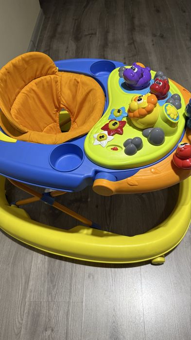 Продам ходунки фирмы chicco