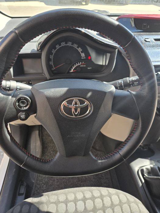 ToYota IQ,2011(euro 5),1.0 benzina