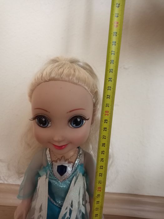 Елза пееща и танцуваща кукла Elza