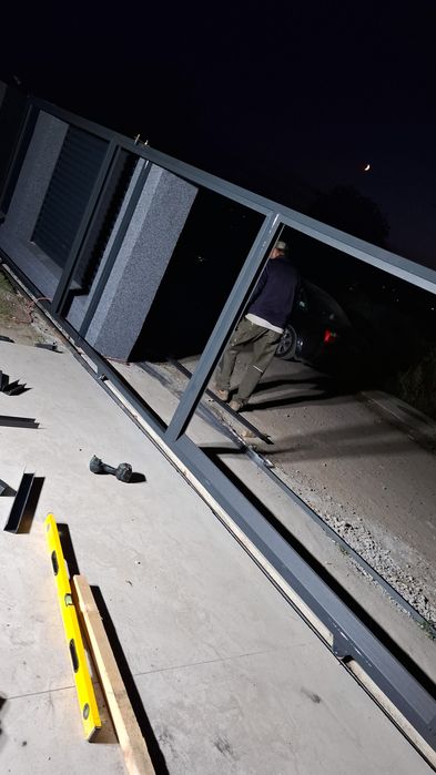 Executam garduri la cerință dumneavoastră