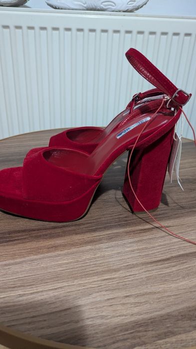 Sandale primark noi 39