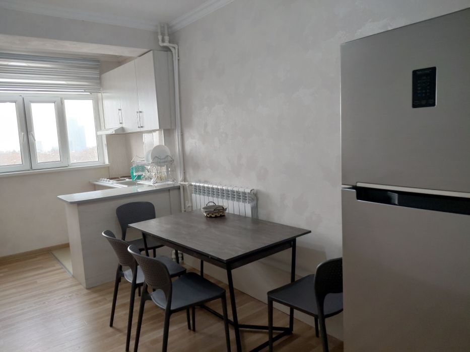 Метро Космонавтов- Аренда 2 комнатная Квартиры