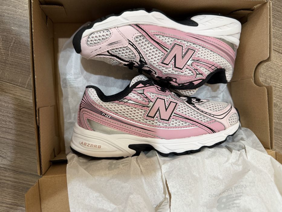 Маратонки New balance 740