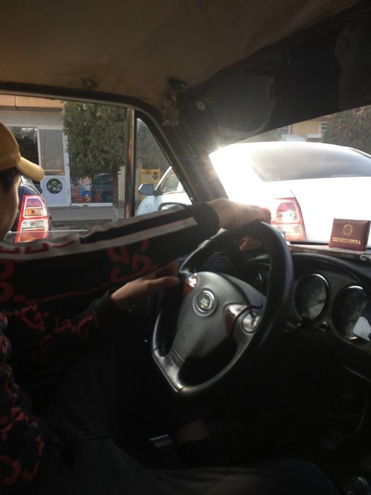 Vaz  2106 sotiladi hozr toshkenda moshina