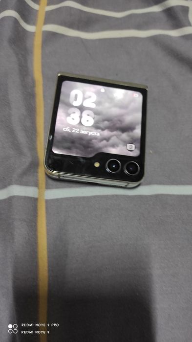 Samsung z flip 5 256/8