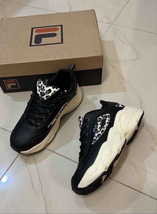 Sneakers FILA Skye Negri Animal Print mărime 38 Pantofi Sport Dama