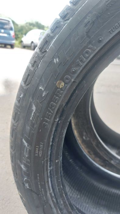 Pirelli 315 35 20 275 40 20