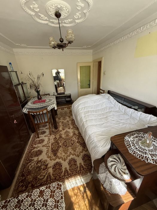 Inchiriez apartament nasaud