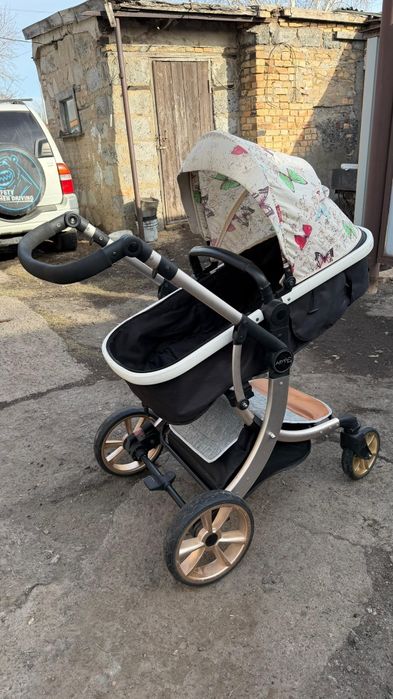 Коляска детская в хорошем состоянии