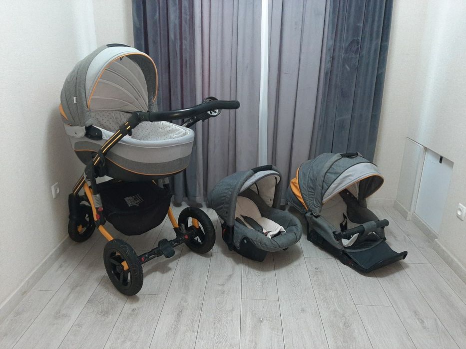Продается коляска ADAMEX 3 в 1