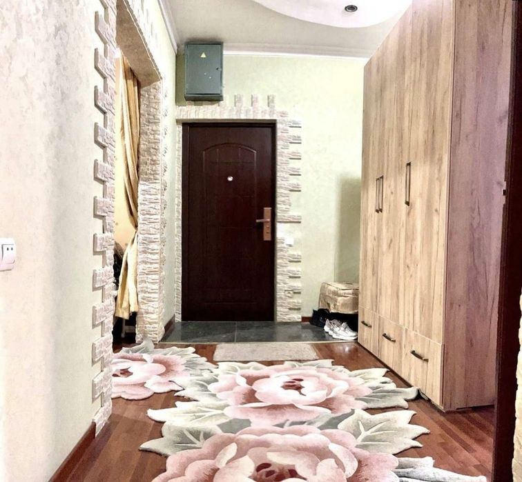 Юнусабад 19 квартал. Продается квартира 3/3/5