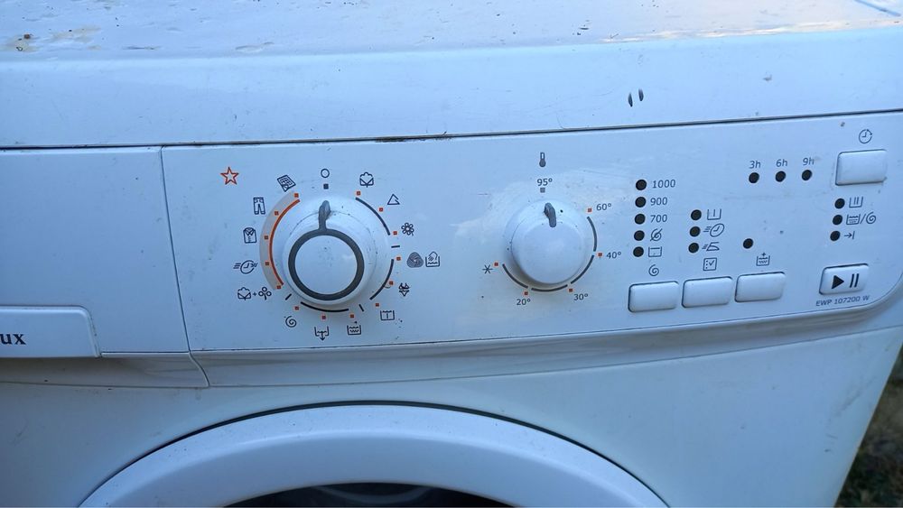 Пералня Ecectrolux EWP 107200 W на части