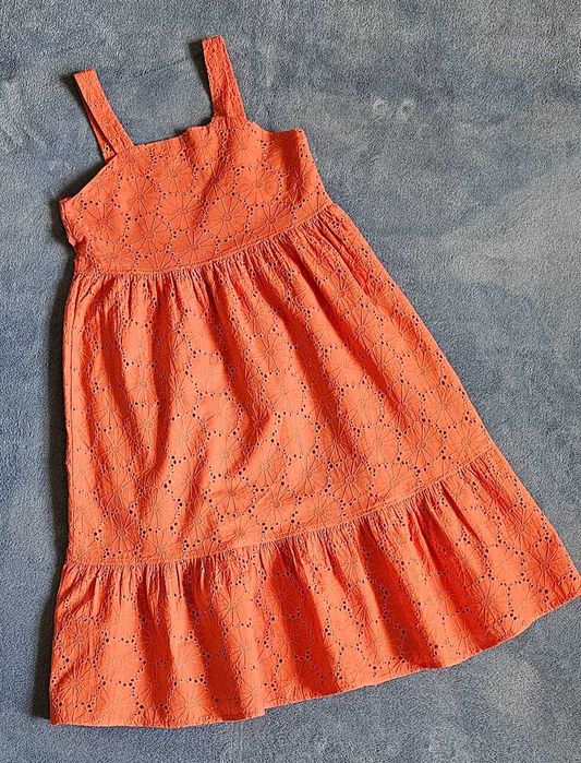 Сарафан фирменный на 9-10лет.