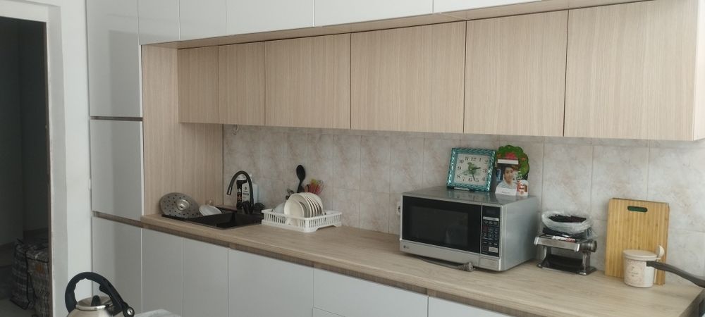 Срочно продам кухонный гарнитур