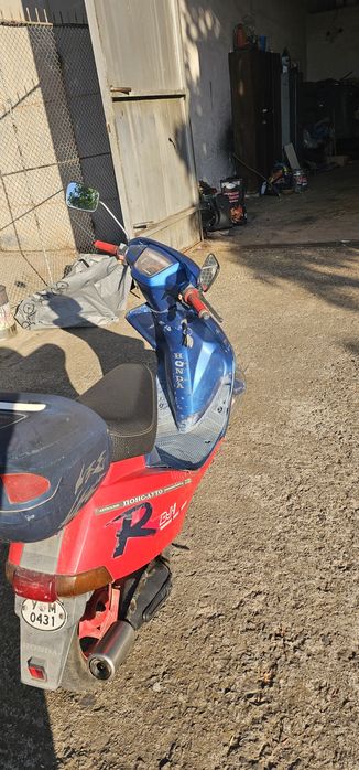 Скутер Honda 50кубика