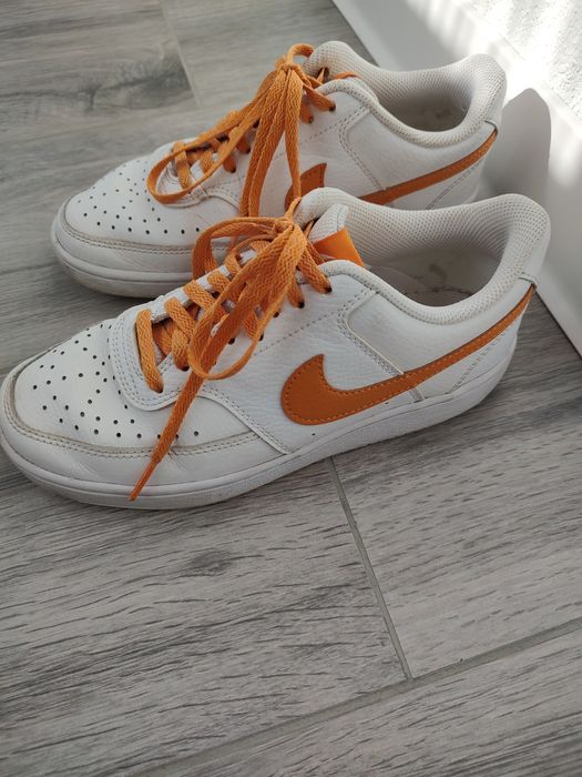 Adidasi Nike 36,5 -23 cm