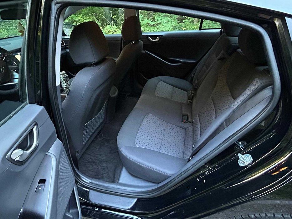 Hyundai Ioniq Electric 28 kWh, pompă de căldură, baterie excelentă, 250km range, full cu de toate