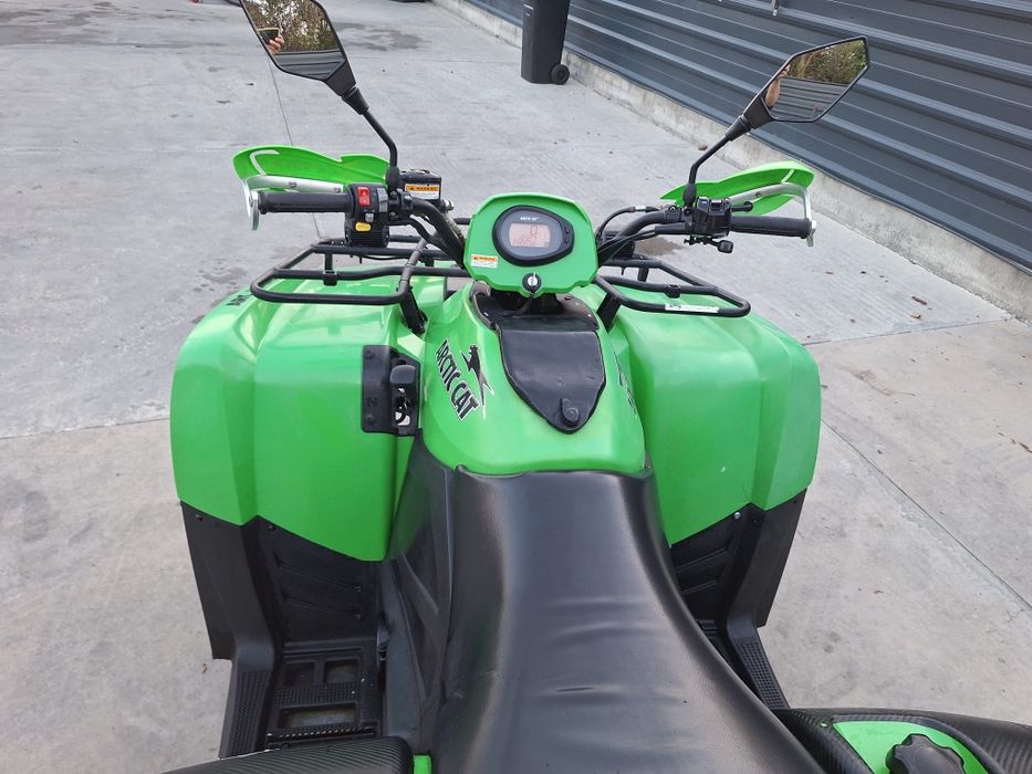 Atv   artic  cat 700 cc