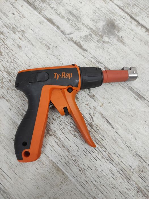 Vând.pistol pt coliere de cablu.(Industrial).stare ca nou