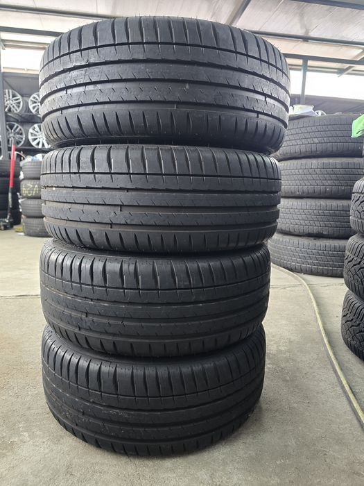 4 Броя 225/40/18 Michelin 7,5mm 24dot