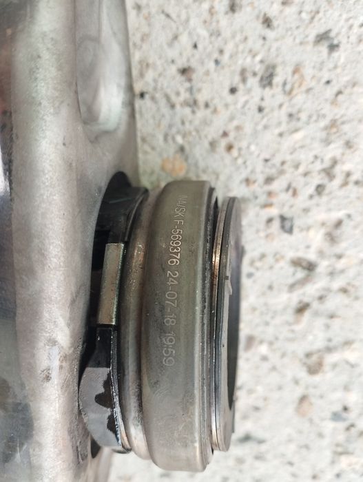 Комплект съединител Luk с лагер за БМВ, BMW, 1,3,5,6,X1,X3