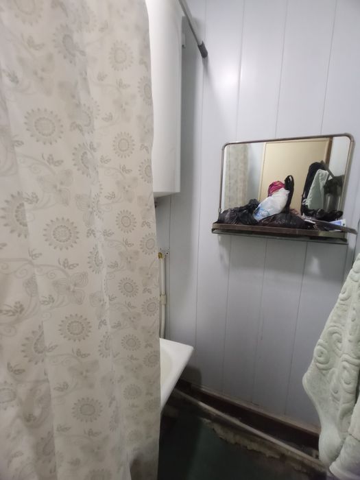 3 хона деревяшка сотилади