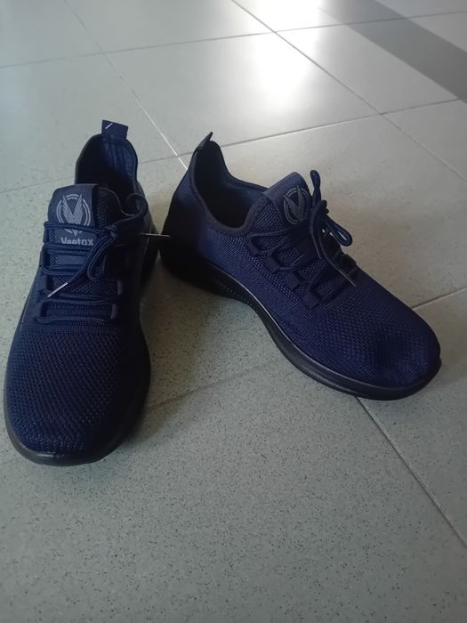 Нови мъжки маратонки