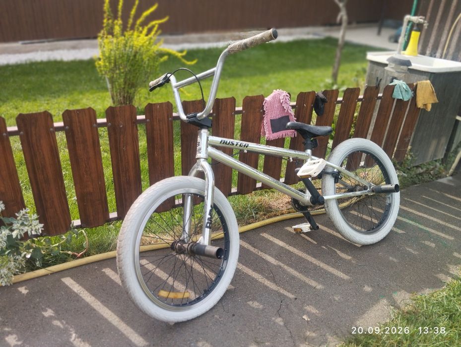 Продам Bmx buster