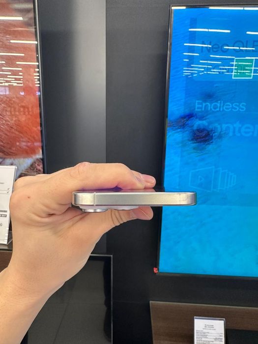 Срочно Продам IPhone 16 pro max