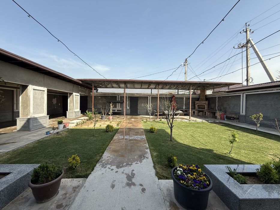 Uy sotiladi uch qahramonda obod mahalla 6,5 sotok