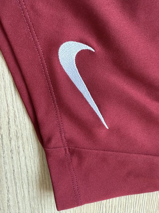 Pantaloni Scurti NIKE Gym Sport Visiniu Barbati | Marime L