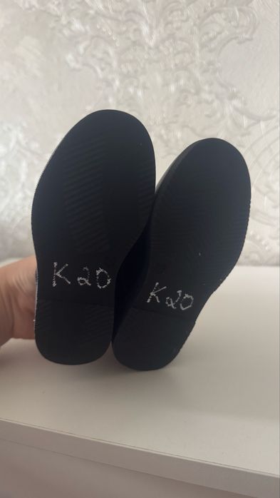 Продам детский костюм тройка и туфли