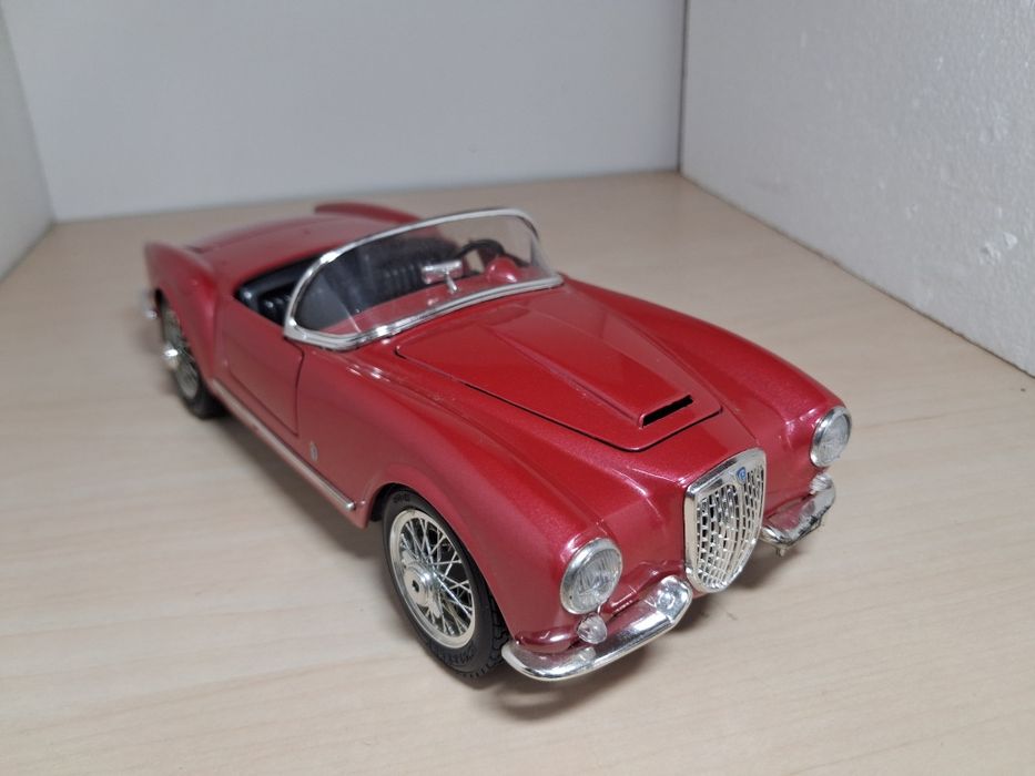 Lancia Aurelia bburago 1:18