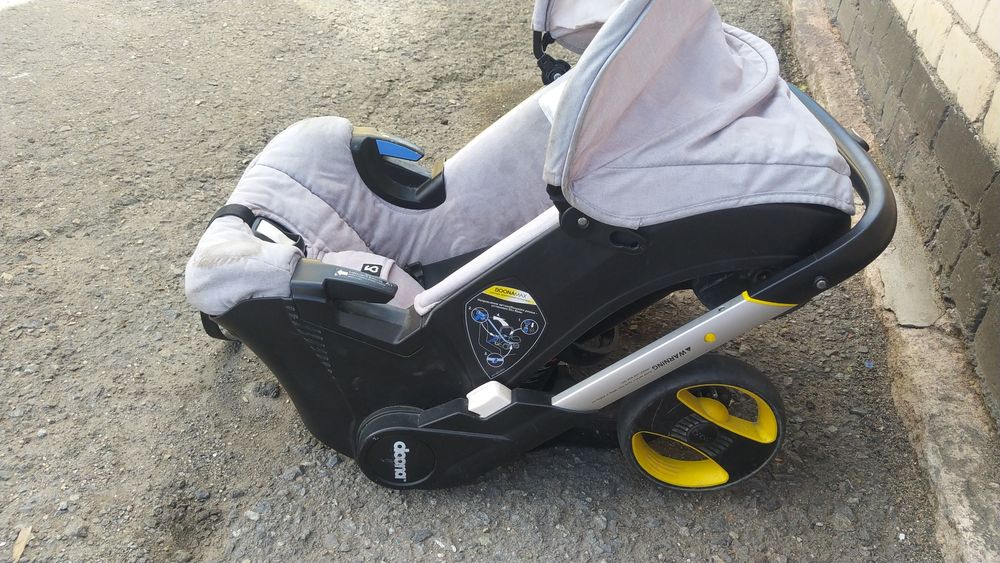 Продам детскую коляску автокресло