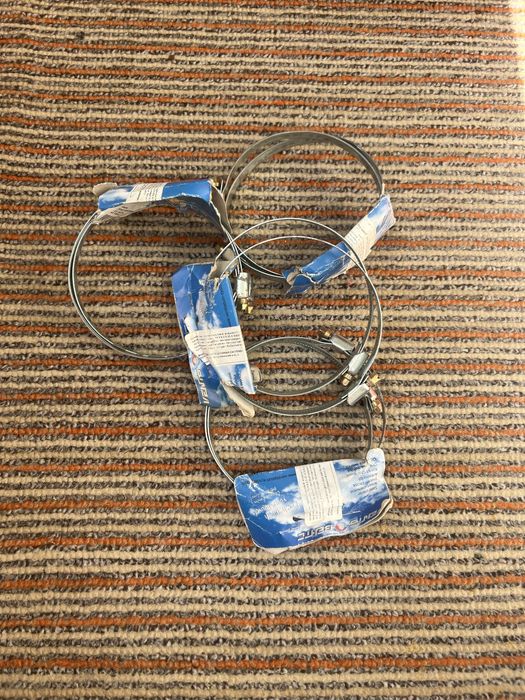 Замок Россия новый с ключами