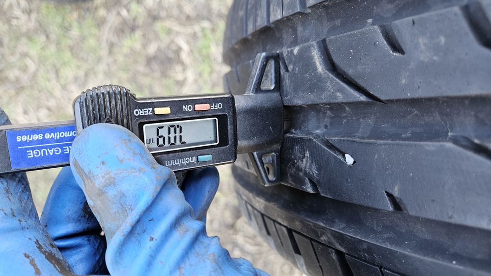 2бр гуми 185 55 15 дот 20 континентал  continental
