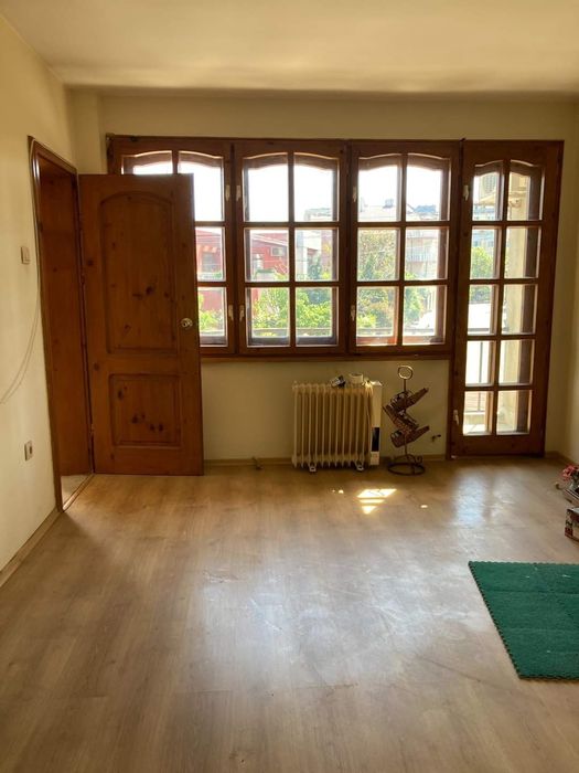 Продава се Къща в Карнобат - 350 кв.м за 458 €/кв.м - Снимка #4