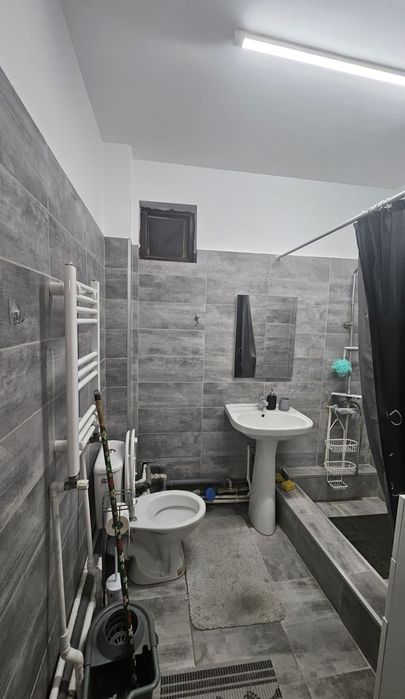 Inchiriez apartament 2 camere