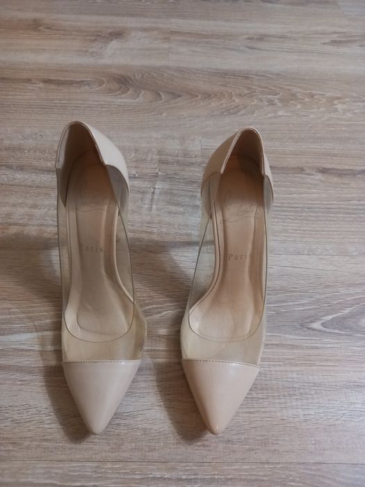 Туфли бежевого цвета