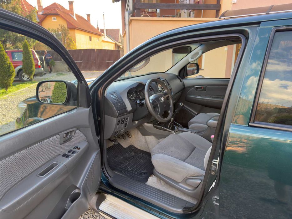 Toyota Hilux 2.5 D-4D 144 cp Euro 5 2012