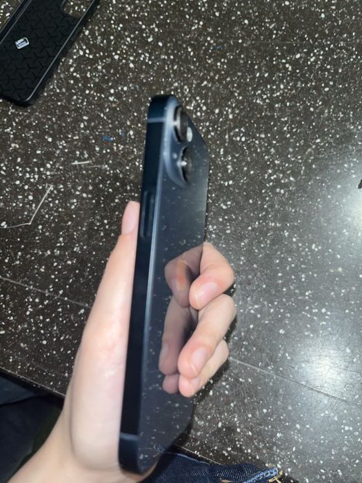 Айфон 14 в идеальном состаяние