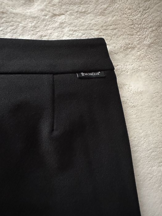 Оригинален панталон черен Moncler