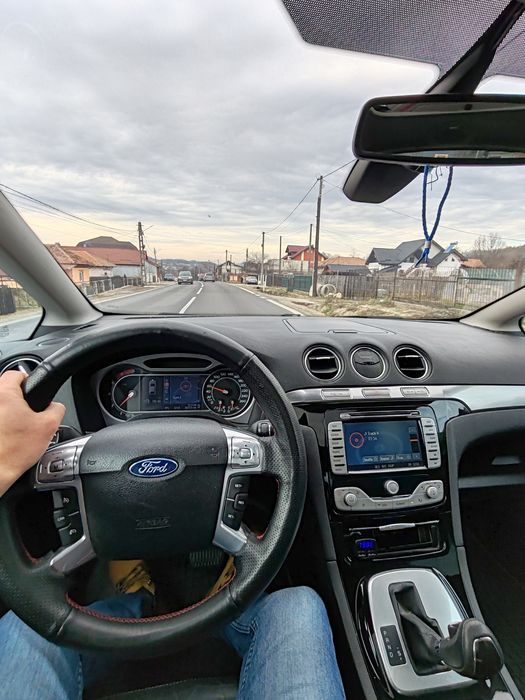 Vând Ford S Max 2010